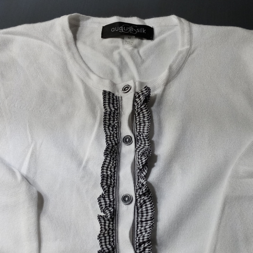 August Silk White w/Gingham Trim Sweater M